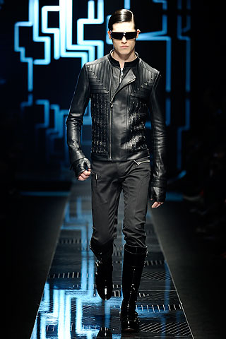 Versace / - 2010-2011